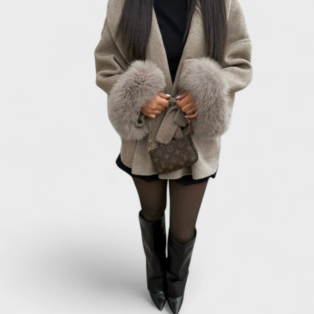Elegant coat with eco-fur details
