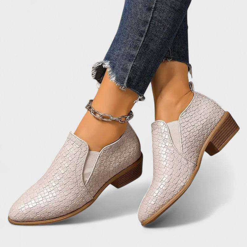 Chaussures élégantes et décontractées